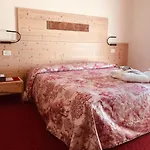 Hotel Paradiso
