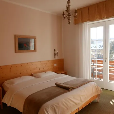 Szálloda Paradiso 3*