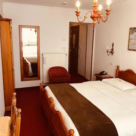 Paradiso Szálloda 3*