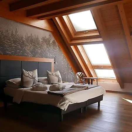 Paradiso Hotel 3*