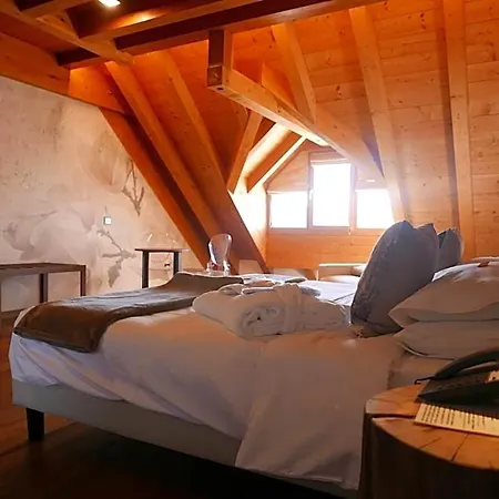 Paradiso Hotel 3*