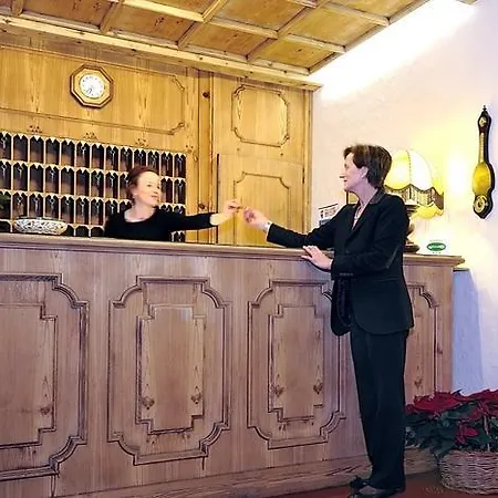 Szálloda Paradiso 3*